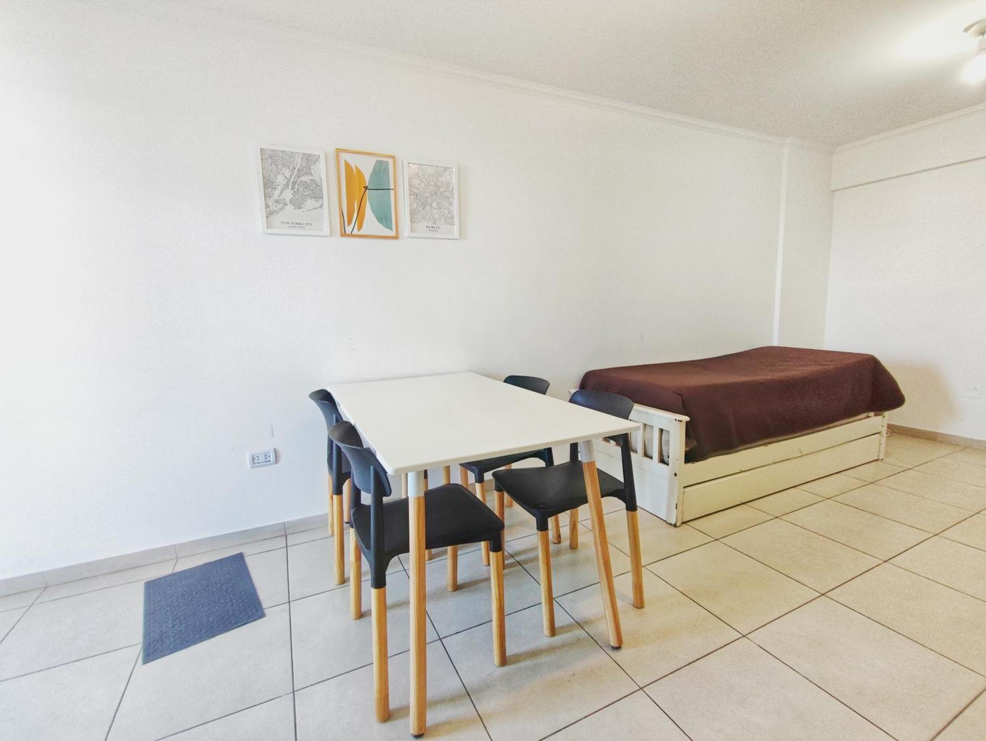 Apartamento Departamento Calle Tucuman Con Pileta De Uso Compartido Balcon Y Excdlente Vista En Pleno Centro De Capital Córdoba